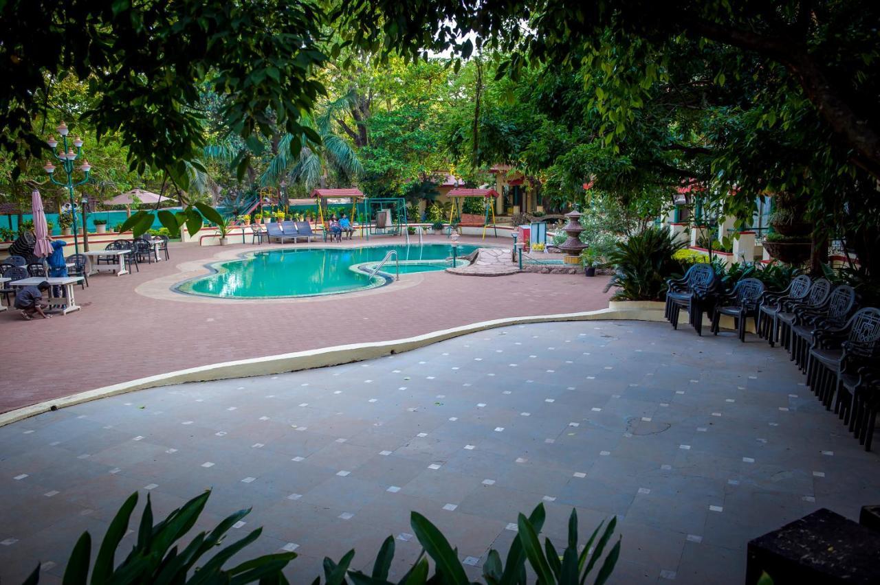 Adamo The Resort Matheran Exterior foto